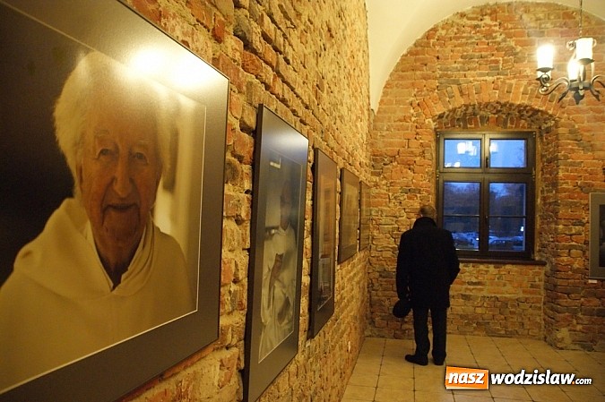 Zdjęcie w galerii na portalu naszwodzislaw.com: Jarmark Adwentowy w Starym Opactwie wiadomości z regionu