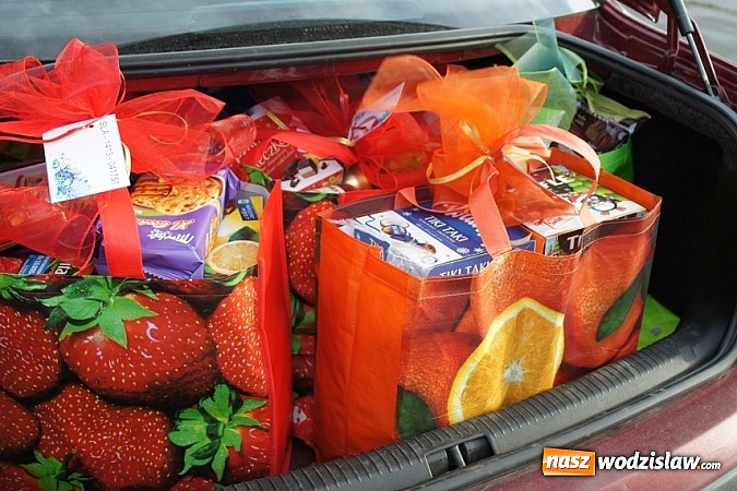 Zdjęcie w galerii na portalu naszwodzislaw.com: Szlachetne paczki z Mszany trafiły do rodzin wiadomości z regionu