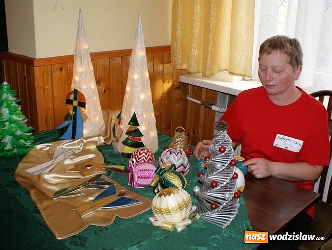Zdjęcie w galerii na portalu naszwodzislaw.com: Wyjątkowe ozdoby na Festiwalu Rękodzieła  wiadomości z regionu