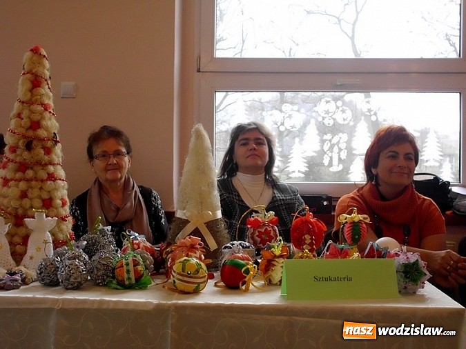 Zdjęcie w galerii na portalu naszwodzislaw.com: Wyjątkowe ozdoby na Festiwalu Rękodzieła  wiadomości z regionu