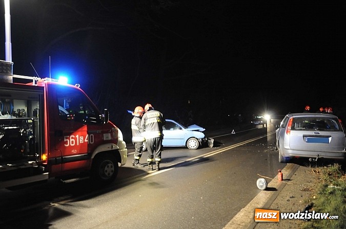 Zdjęcie w galerii na portalu naszwodzislaw.com: Czołowe zderzenie na trasie do Lubomi wiadomości z regionu