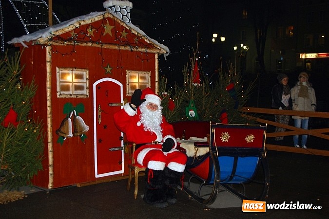 Zdjęcie w galerii na portalu naszwodzislaw.com: Wodzisławianie świętowali wspólnie na rynku - fotorelacja wiadomości z regionu