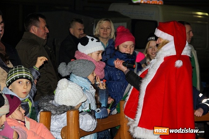 Zdjęcie w galerii na portalu naszwodzislaw.com: Wodzisławianie świętowali wspólnie na rynku - fotorelacja wiadomości z regionu