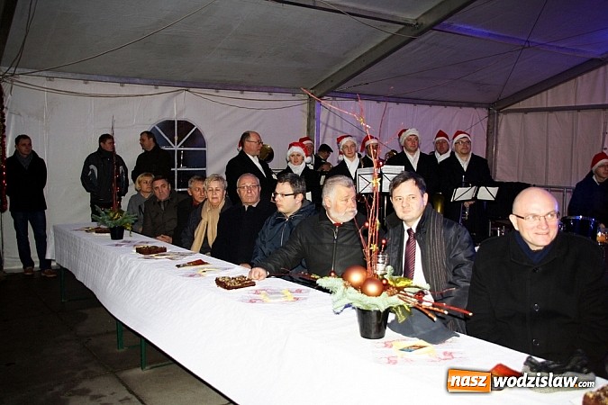 Zdjęcie w galerii na portalu naszwodzislaw.com: Wodzisławianie świętowali wspólnie na rynku - fotorelacja wiadomości z regionu