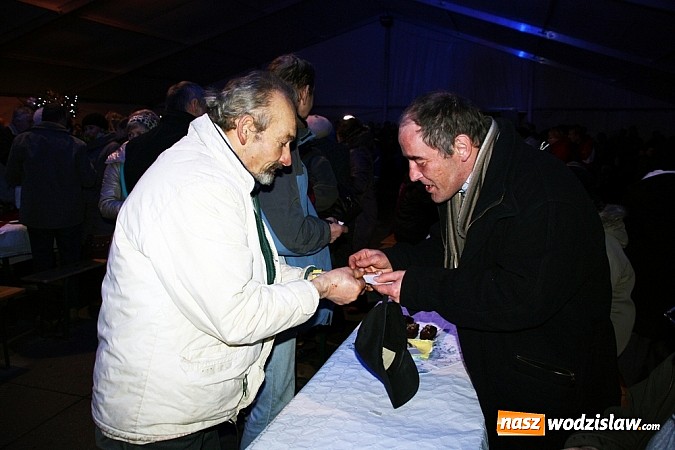 Zdjęcie w galerii na portalu naszwodzislaw.com: Wodzisławianie świętowali wspólnie na rynku - fotorelacja wiadomości z regionu