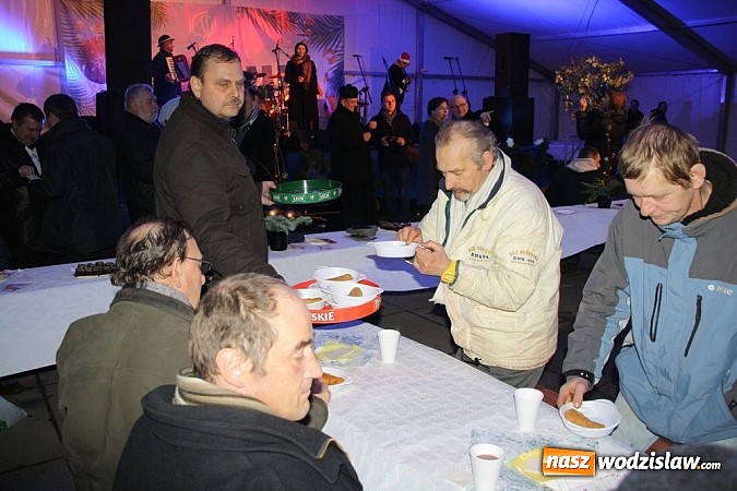 Zdjęcie w galerii na portalu naszwodzislaw.com: Wodzisławianie świętowali wspólnie na rynku - fotorelacja wiadomości z regionu