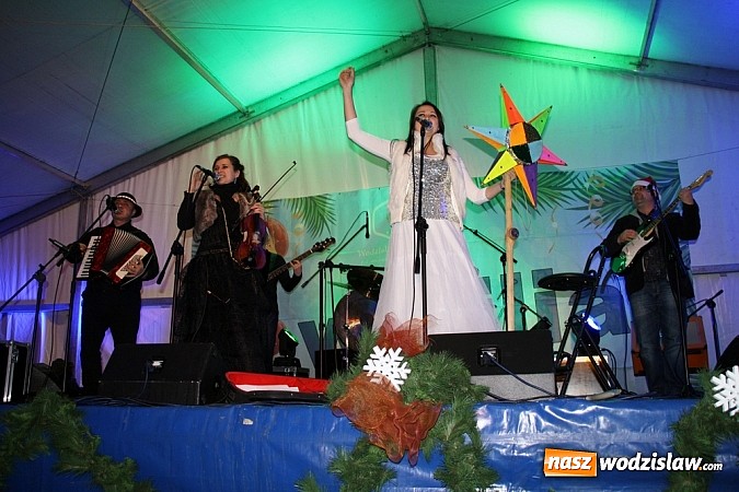 Zdjęcie w galerii na portalu naszwodzislaw.com: Wodzisławianie świętowali wspólnie na rynku - fotorelacja wiadomości z regionu