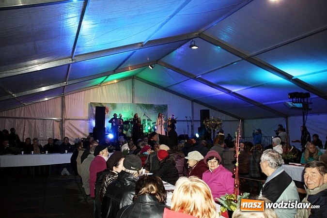 Zdjęcie w galerii na portalu naszwodzislaw.com: Wodzisławianie świętowali wspólnie na rynku - fotorelacja wiadomości z regionu