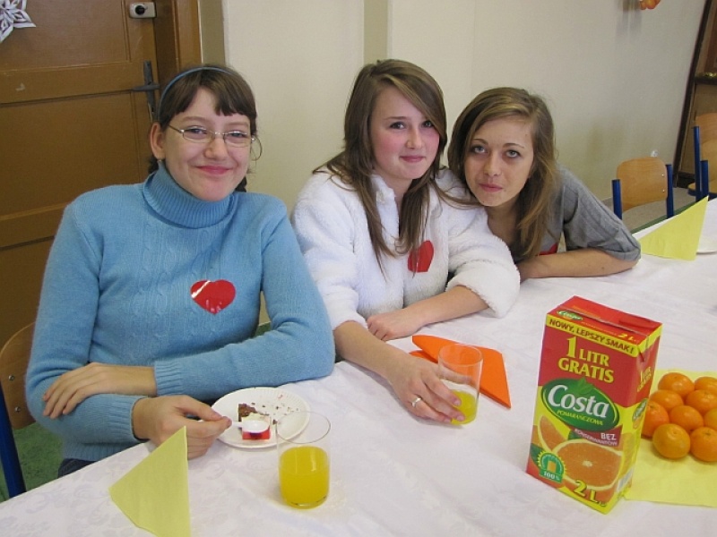 Zdjęcie w galerii na portalu naszwodzislaw.com: Gościli w progach Ekonomika wiadomości z regionu