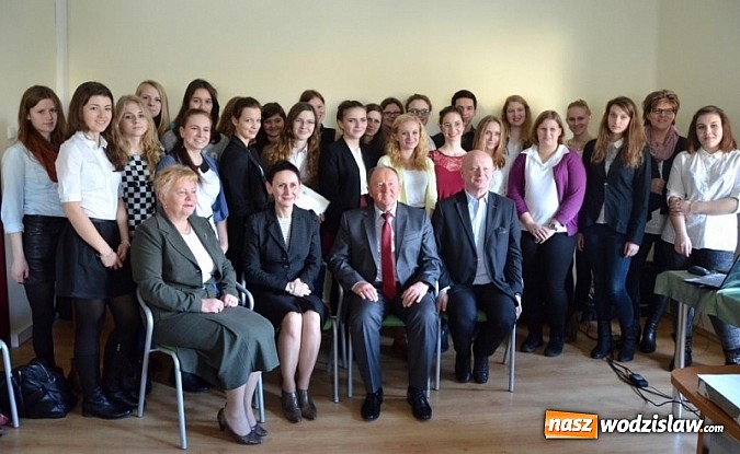 Zdjęcie w galerii na portalu naszwodzislaw.com: Bezinteresownie chcą pomagać innym wiadomości z regionu