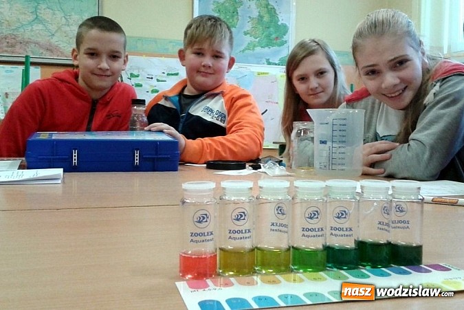 Zdjęcie w galerii na portalu naszwodzislaw.com: Tak promują Eko-Styl wiadomości z regionu