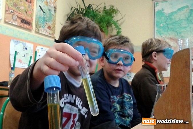 Zdjęcie w galerii na portalu naszwodzislaw.com: Tak promują Eko-Styl wiadomości z regionu