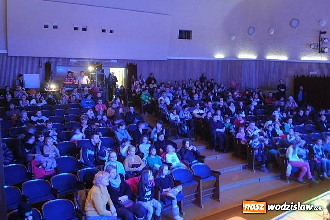 Zdjęcie w galerii na portalu naszwodzislaw.com: W Radlinie zebrali 30 tys. wiadomości z regionu