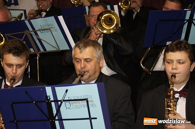 Zdjęcie w galerii na portalu naszwodzislaw.com: Zagrali jak z nut. Pierwszy koncert gminnej orkiestry wiadomości z regionu