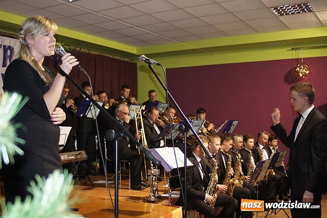 Zdjęcie w galerii na portalu naszwodzislaw.com: Zagrali jak z nut. Pierwszy koncert gminnej orkiestry wiadomości z regionu