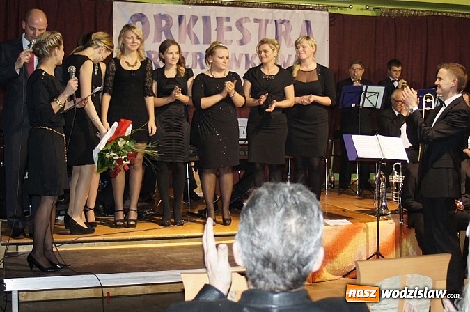 Zdjęcie w galerii na portalu naszwodzislaw.com: Zagrali jak z nut. Pierwszy koncert gminnej orkiestry wiadomości z regionu