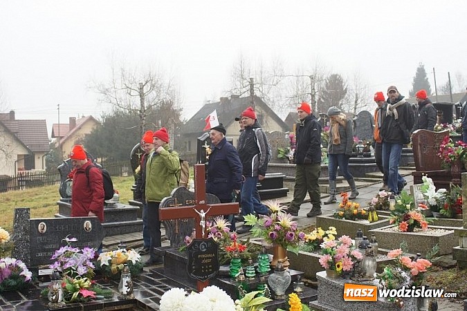 Zdjęcie w galerii na portalu naszwodzislaw.com: Pomaszerowali ku pamięci poległych więźniów wiadomości z regionu