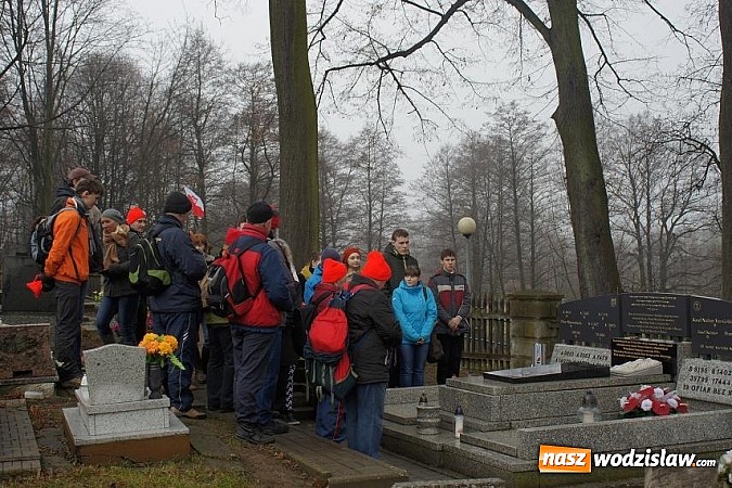 Zdjęcie w galerii na portalu naszwodzislaw.com: Pomaszerowali ku pamięci poległych więźniów wiadomości z regionu