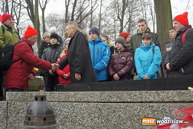 Zdjęcie w galerii na portalu naszwodzislaw.com: Pomaszerowali ku pamięci poległych więźniów wiadomości z regionu