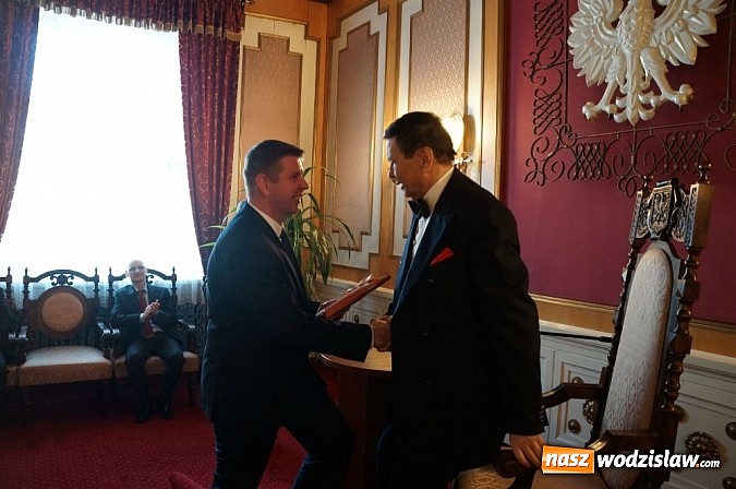 Zdjęcie w galerii na portalu naszwodzislaw.com: Wielka sława w Urzędzie Stanu Cywilnego wiadomości z regionu