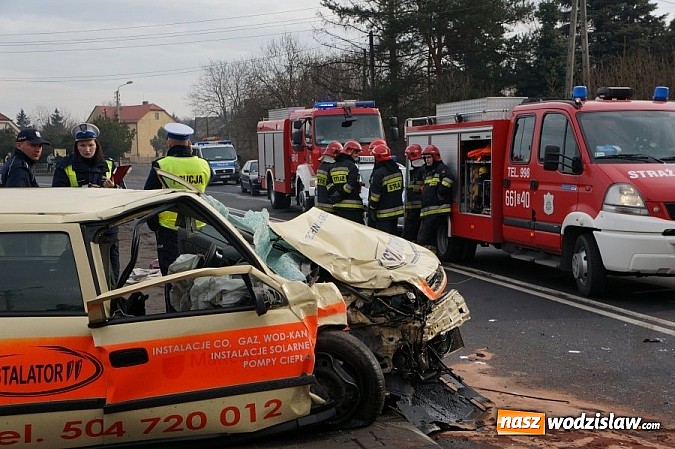 Zdjęcie w galerii na portalu naszwodzislaw.com: Trzygodzinne utrudnienia po wypadku w Turzy Śląskiej wiadomości z regionu