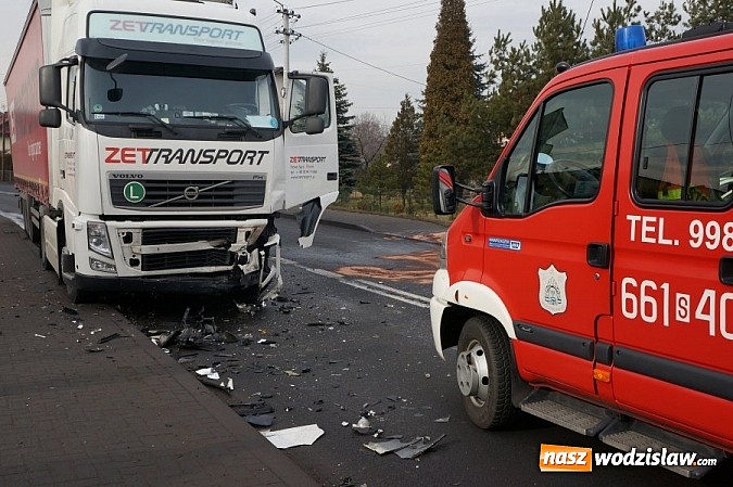 Zdjęcie w galerii na portalu naszwodzislaw.com: Trzygodzinne utrudnienia po wypadku w Turzy Śląskiej wiadomości z regionu