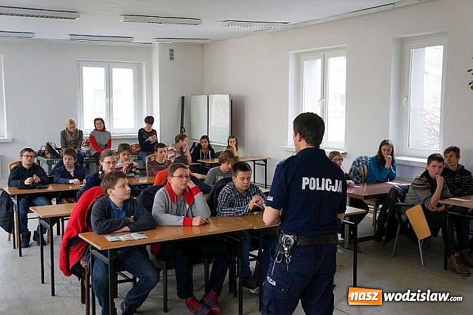 Zdjęcie w galerii na portalu naszwodzislaw.com: O uzależnieniach z gimnazjalistami wiadomości z regionu