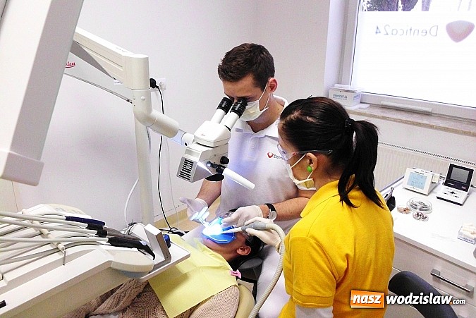 Zdjęcie w galerii na portalu naszwodzislaw.com: Koferdam, a skuteczność przeprowadzanego leczenia endodontycznego wiadomości z regionu