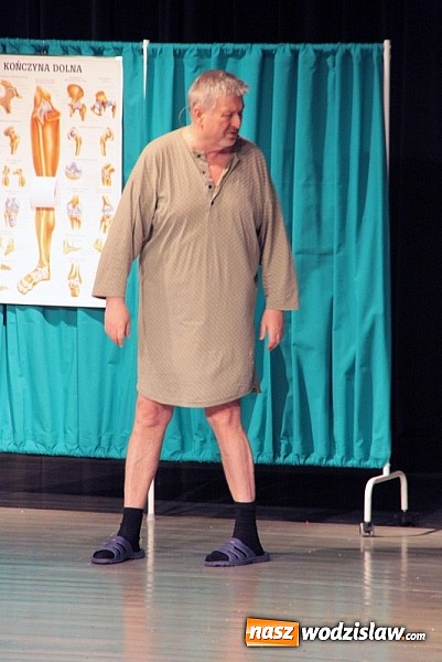 Zdjęcie w galerii na portalu naszwodzislaw.com: Bo żeby się leczyć trzeba mieć zdrowie - Czy jest na sali lekarz w RCK Feniks - zobacz zdjęcia! wiadomości z regionu