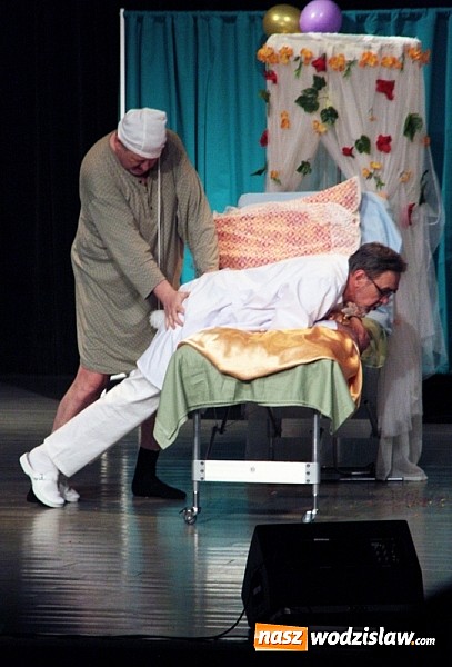 Zdjęcie w galerii na portalu naszwodzislaw.com: Bo żeby się leczyć trzeba mieć zdrowie - Czy jest na sali lekarz w RCK Feniks - zobacz zdjęcia! wiadomości z regionu