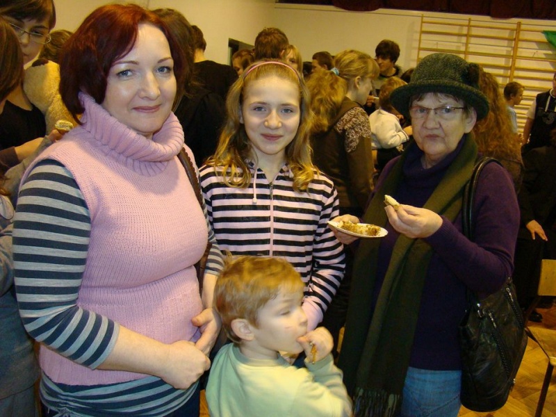 Zdjęcie w galerii na portalu naszwodzislaw.com: Potica i makówki zniknęły najszybciej wiadomości z regionu