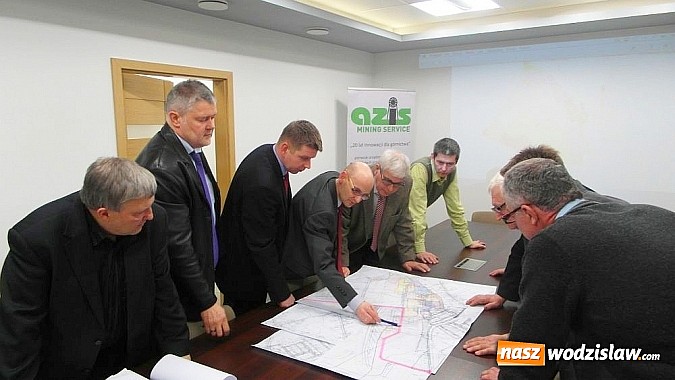 Zdjęcie w galerii na portalu naszwodzislaw.com: Rozmawiali o rozwoju strefy inwestycyjnej wiadomości z regionu