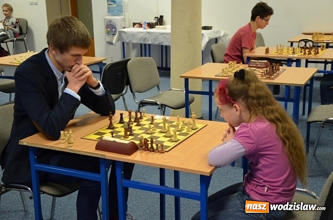 Zdjęcie w galerii na portalu naszwodzislaw.com: Znamy mistrzów powiatu w szachach wiadomości z regionu