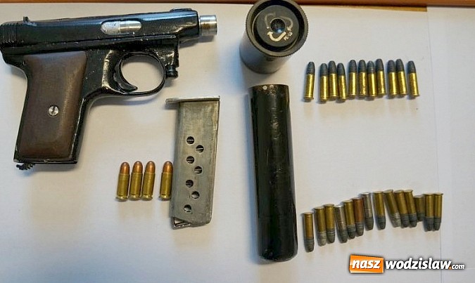 Zdjęcie w galerii na portalu naszwodzislaw.com: Kolekcjonerzy antyków w rękach policji wiadomości z regionu