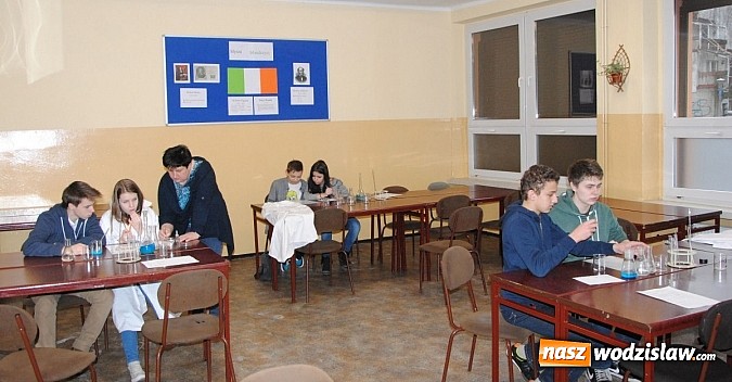 Zdjęcie w galerii na portalu naszwodzislaw.com: W ZST poszukiwali irlandzkiej tęczy wiadomości z regionu