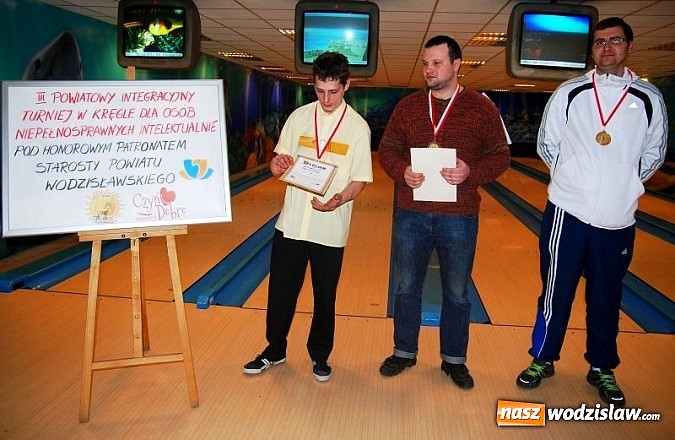 Zdjęcie w galerii na portalu naszwodzislaw.com: Niepełnosprawni zmierzyli się w Turnieju w Kręgle wiadomości z regionu