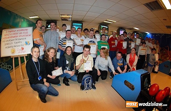 Zdjęcie w galerii na portalu naszwodzislaw.com: Niepełnosprawni zmierzyli się w Turnieju w Kręgle wiadomości z regionu
