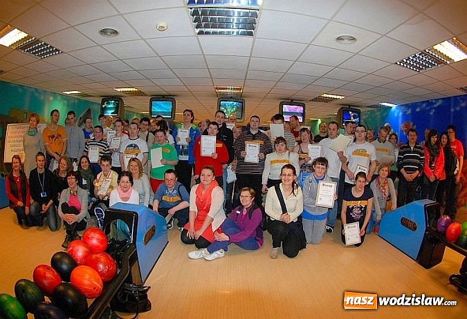 Zdjęcie w galerii na portalu naszwodzislaw.com: Niepełnosprawni zmierzyli się w Turnieju w Kręgle wiadomości z regionu