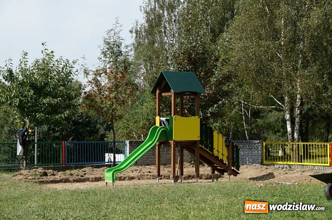 Zdjęcie w galerii na portalu naszwodzislaw.com: Które przedszkola będa mieć nowe place zabaw? wiadomości z regionu