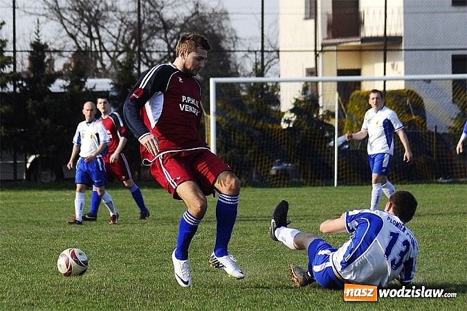 Zdjęcie w galerii na portalu naszwodzislaw.com: Wygrana Płomienia na początek rundy wiosennej wiadomości z regionu