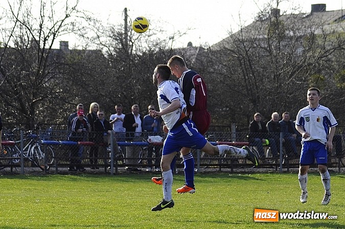 Zdjęcie w galerii na portalu naszwodzislaw.com: Wygrana Płomienia na początek rundy wiosennej wiadomości z regionu