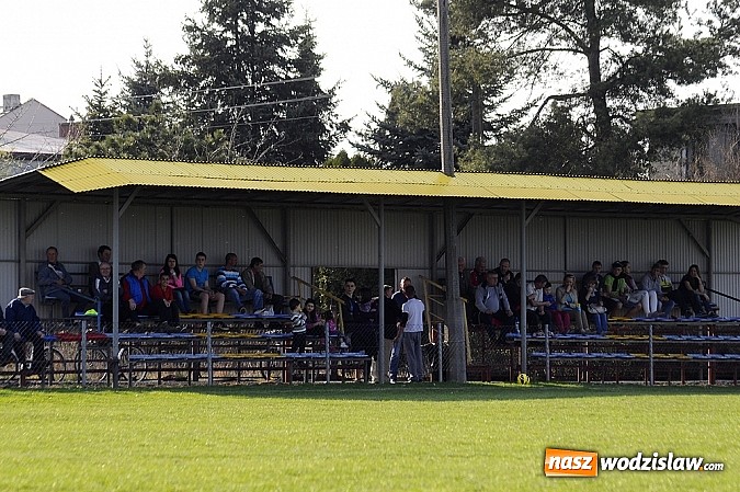 Zdjęcie w galerii na portalu naszwodzislaw.com: Wygrana Płomienia na początek rundy wiosennej wiadomości z regionu