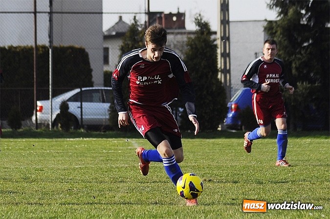 Zdjęcie w galerii na portalu naszwodzislaw.com: Wygrana Płomienia na początek rundy wiosennej wiadomości z regionu