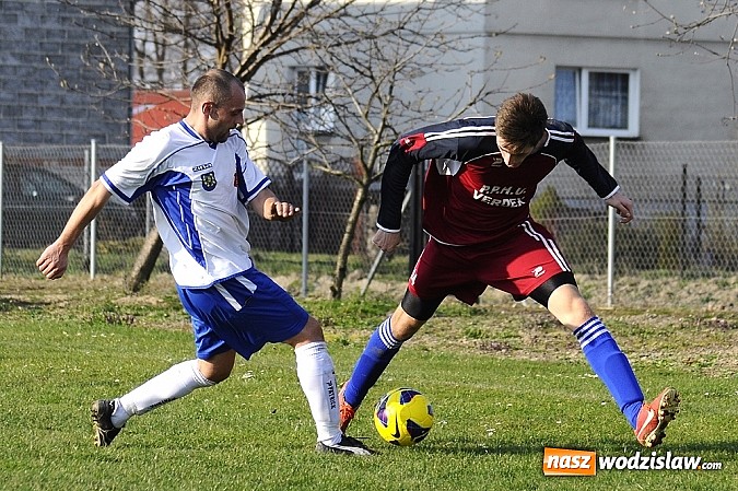 Zdjęcie w galerii na portalu naszwodzislaw.com: Wygrana Płomienia na początek rundy wiosennej wiadomości z regionu