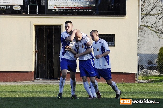 Zdjęcie w galerii na portalu naszwodzislaw.com: Wygrana Płomienia na początek rundy wiosennej wiadomości z regionu