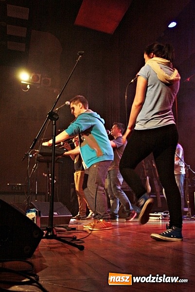 Zdjęcie w galerii na portalu naszwodzislaw.com: Kamil Bednarek wystąpił w Pszowie wiadomości z regionu