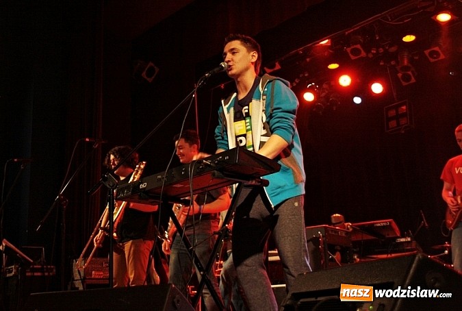 Zdjęcie w galerii na portalu naszwodzislaw.com: Kamil Bednarek wystąpił w Pszowie wiadomości z regionu