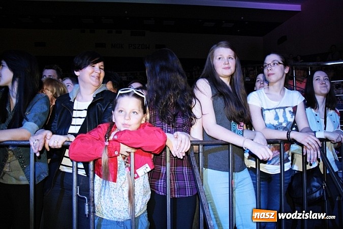 Zdjęcie w galerii na portalu naszwodzislaw.com: Kamil Bednarek wystąpił w Pszowie wiadomości z regionu