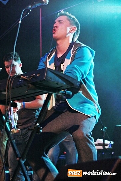 Zdjęcie w galerii na portalu naszwodzislaw.com: Kamil Bednarek wystąpił w Pszowie wiadomości z regionu