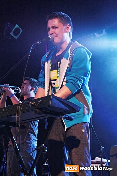 Zdjęcie w galerii na portalu naszwodzislaw.com: Kamil Bednarek wystąpił w Pszowie wiadomości z regionu